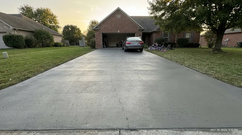 Beautiful finished concrete driveway in Kenosha